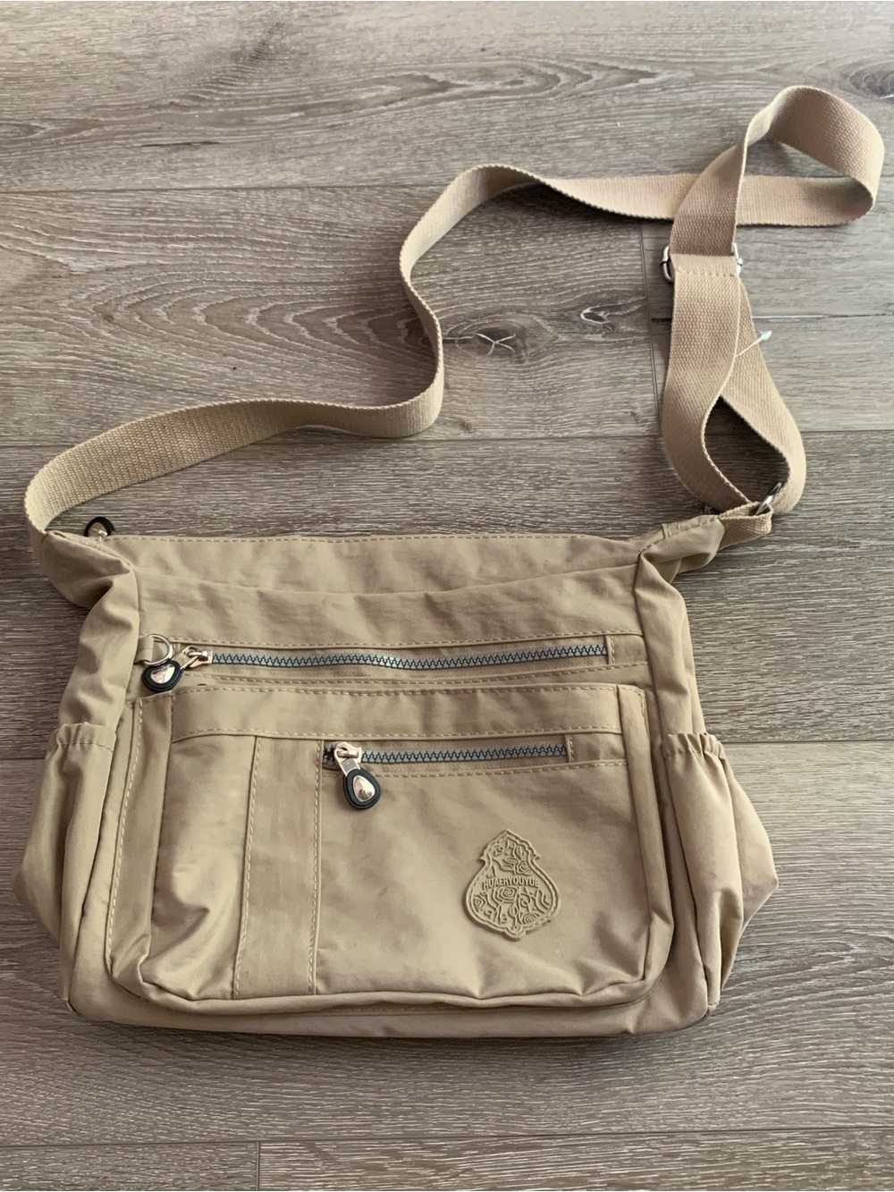 Huaeryouyue Beige Crossbody Messenger Bag